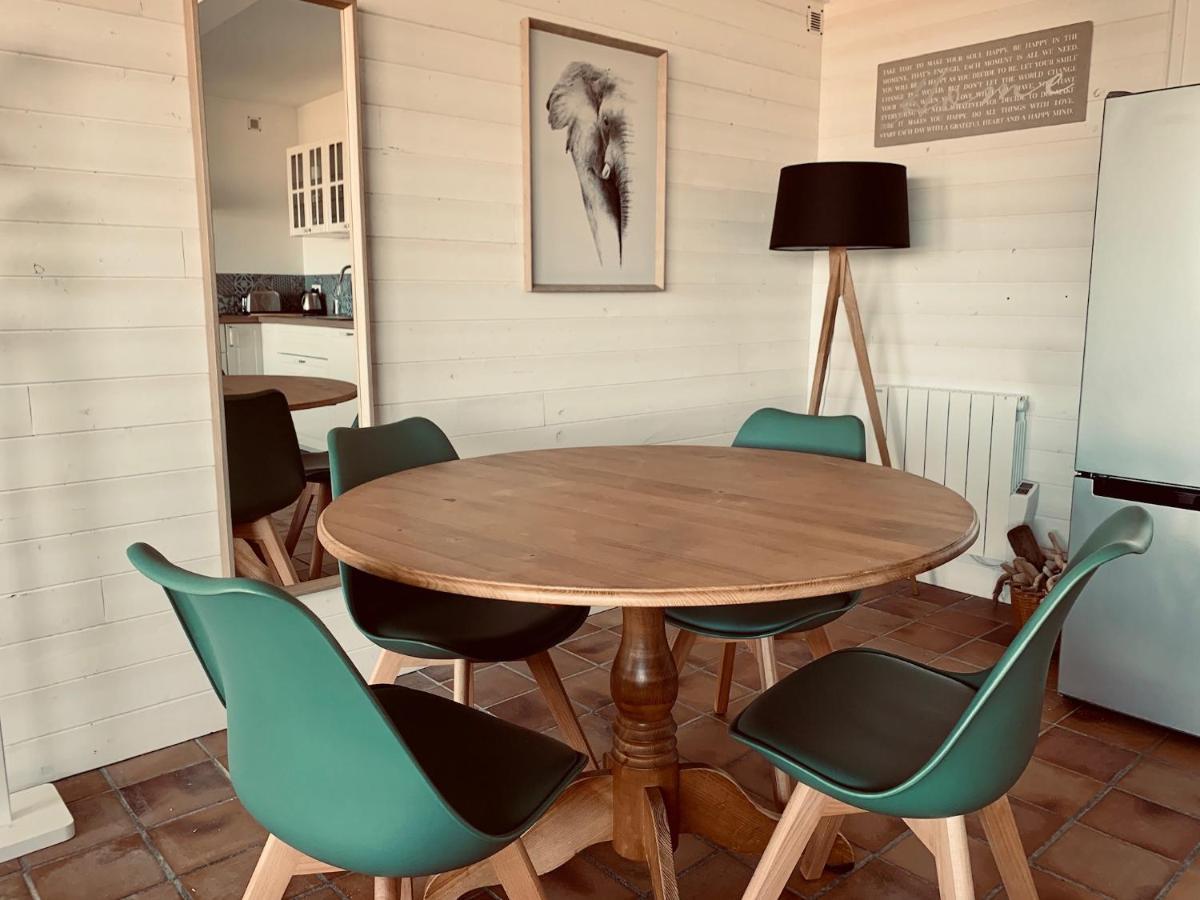 Appartement Cocoon au bord de l'eau à Saint-Michel-en-Grève Extérieur photo